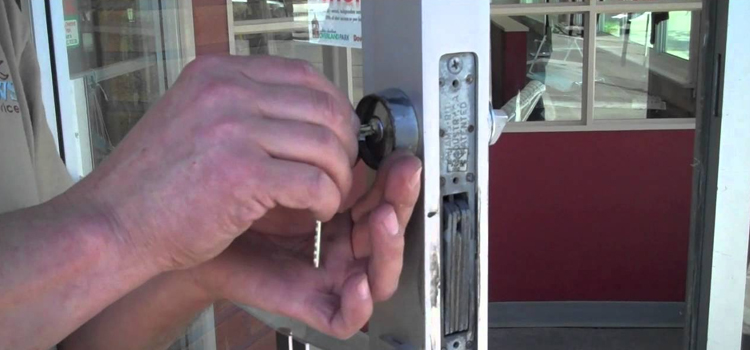 commercial door lock repair Vineyard